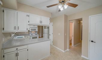 210 11th Ave SW, Altoona, IA 50009