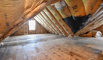 1314 NAVARINO St, Algoma, WI 54201