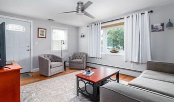 140 Carman St, Cranston, RI 02910