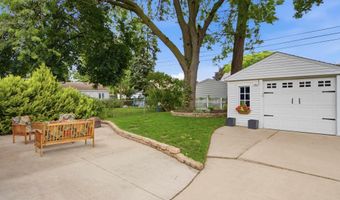 7829 Buckingham Ave, Allen Park, MI 48101