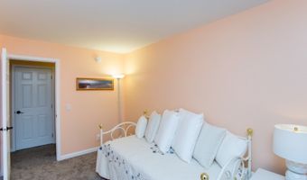 33 Lakeview Rd, West Amwell, NJ 08530
