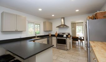 1000 Robinwood Rd, Aberdeen, NC 28315