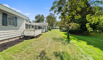 3 Hickory Ln, Andover, MA 01810