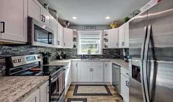 60 Tarrent St, Andrews, NC 28901