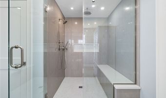 1046 Ocean Rd, Narragansett, RI 02882