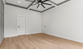 10545 E Brainerd Rd, Apison, TN 37302