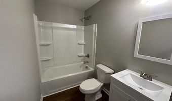 6 B Hiland Pl, Benton, AR 72015