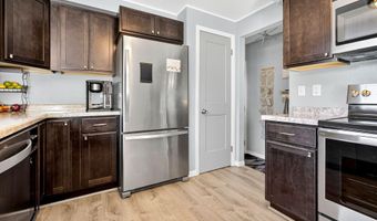 1025 W ROBERTS Ave, Appleton, WI 54914