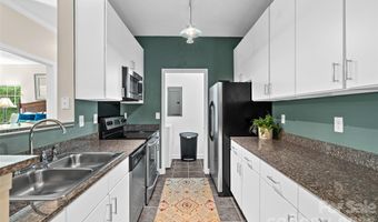 2000 Olde Eastwood Village Blvd C-206, Asheville, NC 28803