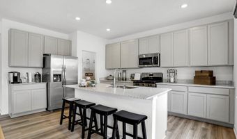1067 Marston Ln, Avon, IN 46123
