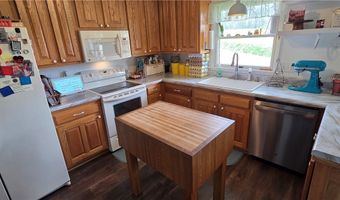 217 Camp Ground Rd, Addison, PA 15424