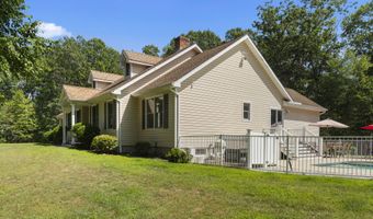 71 Olde Orchard Rd, Clinton, CT 06413