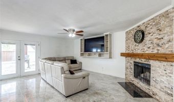 5569 Ragan Dr, The Colony, TX 75056
