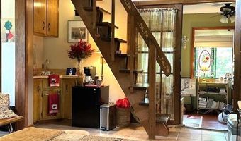 850 Gambier Dr, Alford, FL 32420