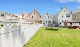 78 W 28TH St, Bayonne, NJ 07002