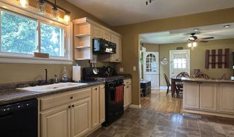 601 5th St, Brodhead, WI 53520