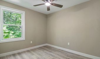 5 Fawn Rd, Alloway, NJ 07422