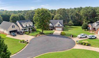 449 Shallowford Dr, Boiling Springs, SC 29316