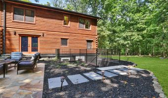 21663 OATLANDS Rd, Aldie, VA 20105