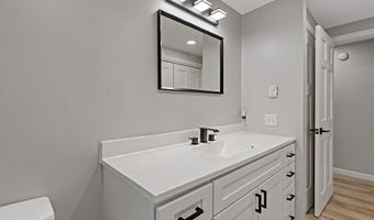 7 Philip Ave, Augusta, ME 04330