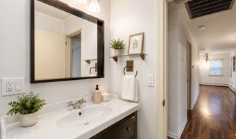 96 Comly Rd, Bayonne, NJ 07035