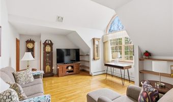 113 Log Rd, North Smithfield, RI 02830