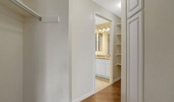 901 N MONROE St 1408, Arlington, VA 22201