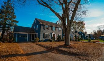 21 Holbrook Ave, East Providence, RI 02916