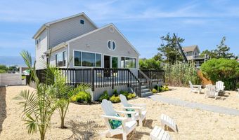282 S Ketcham Ave, Amityville, NY 11701