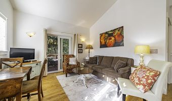 144 N 2nd St, Ashland, OR 97520