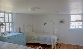 127 Willow Ave, Little Compton, RI 02837