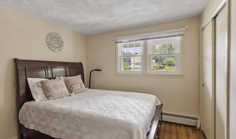14 Olde Berry Rd, Andover, MA 01810