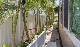 305 Pulihi St, Kahului, HI 96732