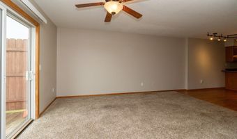 1017 10th Ave NW, Altoona, IA 50009