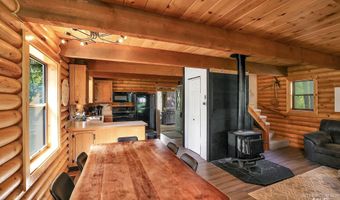 1221 Fox Rd, Cascade, ID 83611