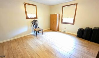 22 Winsor Ave, Johnston, RI 02919