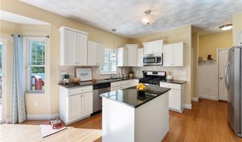 132 Julian Rd, Warwick, RI 02889