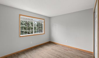6524 154th St W 107, Apple Valley, MN 55124