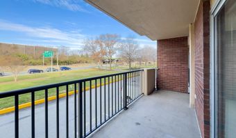 1300 ARMY NAVY Dr 124, Arlington, VA 22202