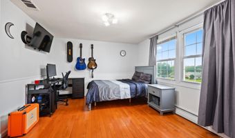 48 Cambridge Dr, Aberdeen, NJ 07747