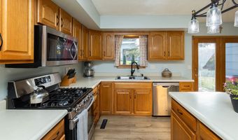 305 NE Mandy Ln, Ankeny, IA 50021