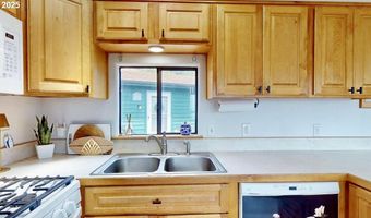 19921 WHALESHEAD Rd U3, Brookings, OR 97415