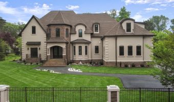 7301 CALVERT St, Annandale, VA 22003