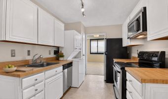 7420 WESTLAKE Ter B-1406, Bethesda, MD 20817