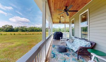708 N Sunset St, Atkinson, NC 28421