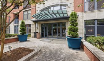 1021 N GARFIELD St 323, Arlington, VA 22201