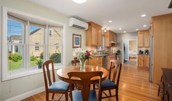 3 Harold St, Newport, RI 02840