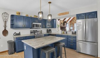 42 Ottomanelli Dr, Albrightsville, PA 18210