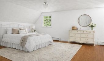 46 North Rd, Jamestown, RI 02835