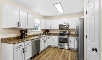 102 Lochenshire Pl, Belton, SC 29627